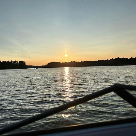 Muskoka Escape Hotel Port Carling Luaran gambar